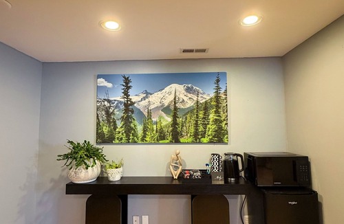 Seattle Metro Area House | Cozy Seattle Suite Near SeaTac Airport & Downtown Seattle