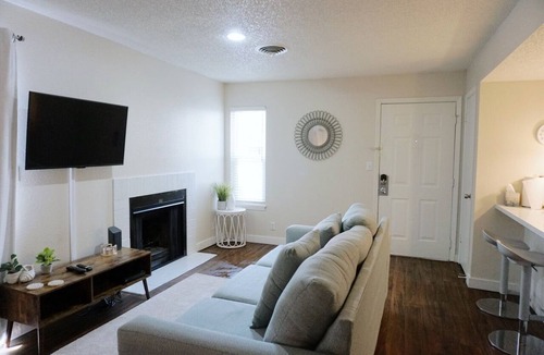 Central City Apartment | Cozy Studio Great Location Self Check-in