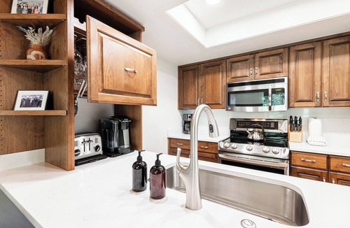 Deer Valley House | Deer Valley Snow Park: Spacious 4BR townhome with mountain views in Park City.