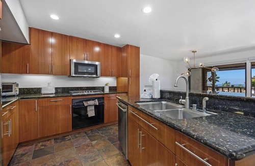 Del Mar Heights Condo | Del Mar Daze - Pet Friendly Del Mar Vacation Rental with Ocean Views