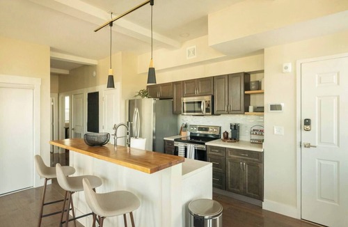 Old West Broad Neighborhood Apartment | Downtown, contemporary, 2 bedroom, Roof Terrace! 2A