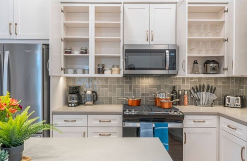 Downtown Salt Lake City Villa | Downtown Lux Townhouse 3Bd 4Ba 2 King Bed Garage
