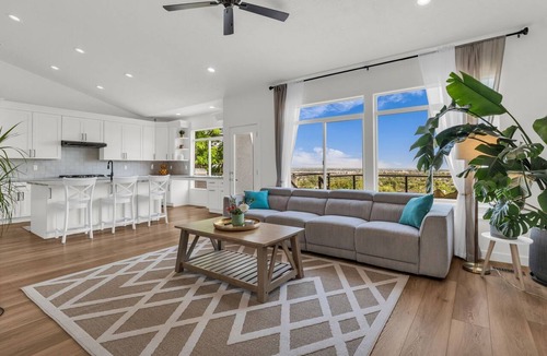 Draper House | Draper Skyline Retreat | Hot Tub & 6BDR