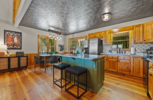 Walnut Mountain House | Easy Family Travel/Sauna/Hot Tub/Mtn. View