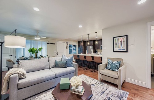 North Park City Condo | Edelweiss A prime spot across from PCMR pool hot tub