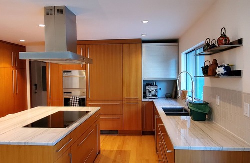 Hillwood House | Elegant Midcentury Modern 3-bedroom house in Shoreline