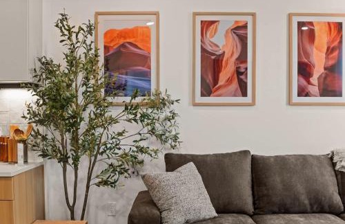 People's Freeway Apartment | Elevated SLC Stay - Pool & Sauna Retreat