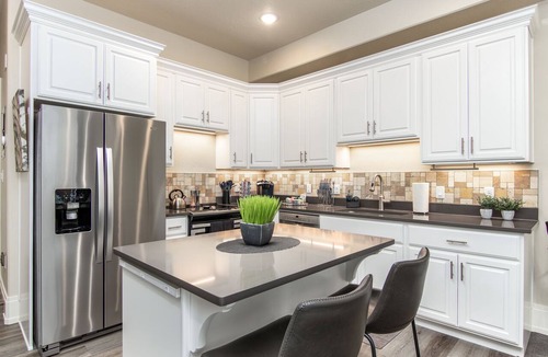 Timp Apartment | ★ Elite 1 Bedroom Suite ★ 400+Wi-Fi★King Bed★ BYU★