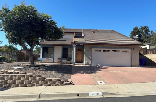 Rancho Penasquitos House | Enjoyable Queen bed in 5 BR & 3 Bath house in San Diego perfect for your getaway