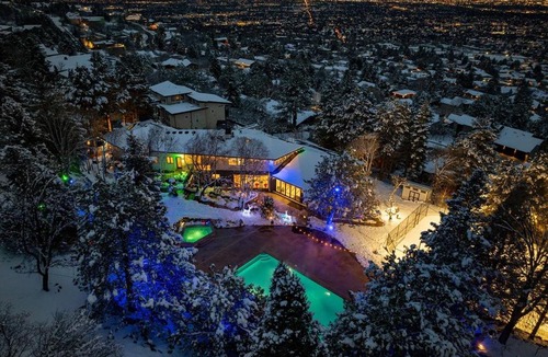 Olympus Cove Apartment | Exclusive Luxury Resort- Heated Pool & Pickleball