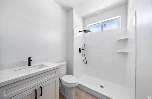 Pleasant Grove House | Executive Retreat – Perfect House for Work + Family Life