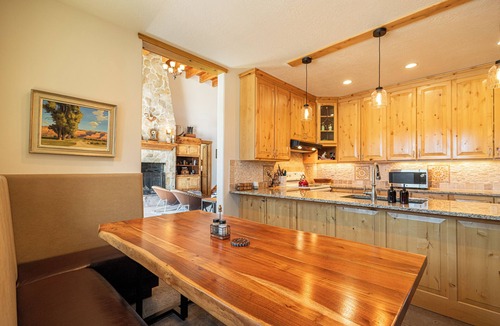 North Snyderville Basin Other | Experience luxury in this 4-bedroom, 4-bathroom ranch in scenic Park City, UT.