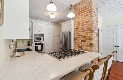 Montrose House | Fairhope's 1910 Tin Ceiling Treasure · 2 Kings · Live Oak Acre