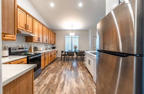 Draper House | Family Entertainment | Hot Tub, Sauna & Game Room