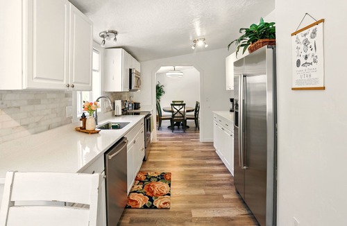 Hyrum House | Family-friendly home - A block to Hyrum Lake!