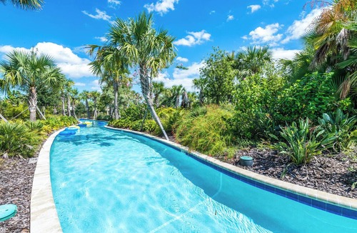 Loughman House | Family-friendly home with private pool, spa & resort lazy river/water slide