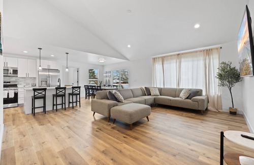 Orem House | Family Home Orem 4BD w/Hot Tub
