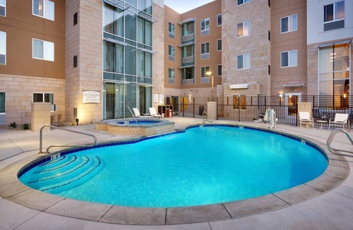 Lehi Apartment | Free Breakfast. Pool & Hot Tub. Gym. Great for Business Travelers!
