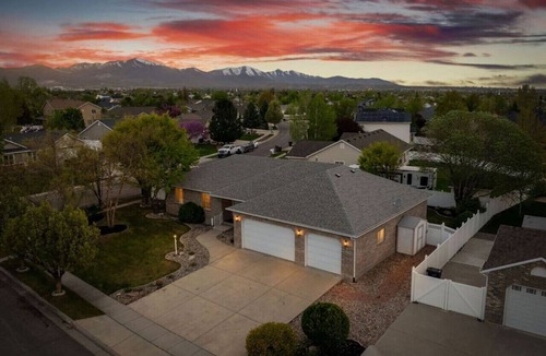 South Jordan House | Fun & Spacious Family Oasis + Hot Tub + Ping-Pong