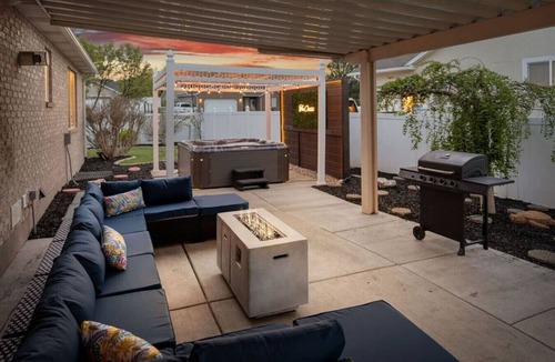South Jordan House | Fun & Spacious Family Oasis + Hot Tub + Ping-Pong