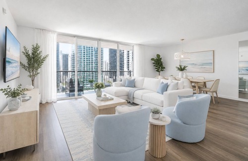 East Village Apartment | Gaslamp District Gem Walk to Dining