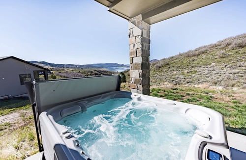 Deer Mountain House | Gathering House Near Deer Valley East Village | Hot Tub + 5 King Suites, Sleeps 12