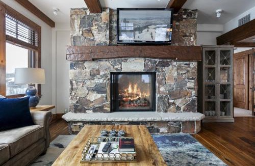 Empire Pass Apartment | Grand Lodge - Three Bedroom #401 - Ski-in ski-out condo