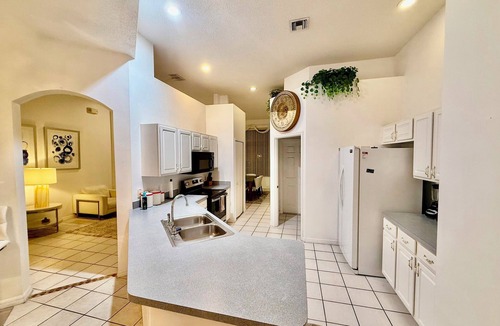 Sandy Ridge House | Grand Superior Grove 4BR Home Near Disney