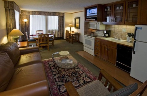 Salt Lake Mountain Resorts Resort | GREATEST SNOW ON EARTH - Ski-In/Out @ Cliff Lodge - March 13-20 - Sleeps 10