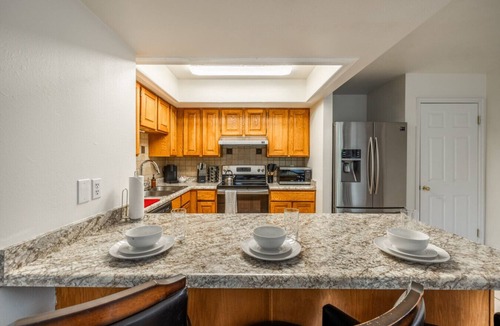 Cottonwood Heights House | Green Pines | Family Ski & Summer Retreat