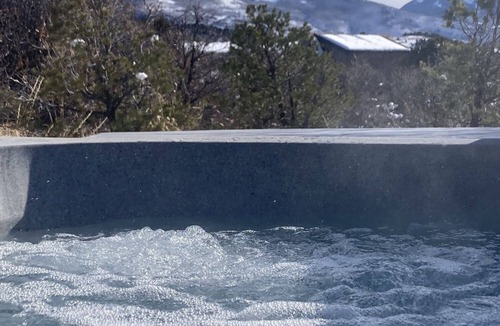 Spanish Valley Cabin | Grey Dawn Cabin @ Whispering Oaks, 20 miles from Moab!