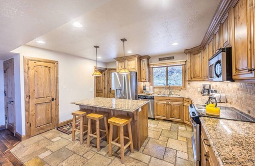 Gorgosa House | Group of 40? 4 Side-by-Side Homes, Walk to Park City Mountain & Main, Hot Tubs