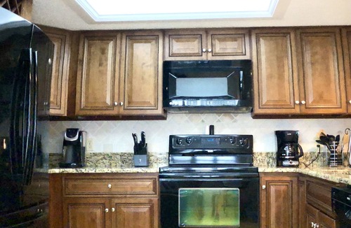 Siesta Key Condo | Gulf & Bay Club Bayside, 1st Floor, CLEAN, 5 STARS & EXCELLENT REVIEWS!