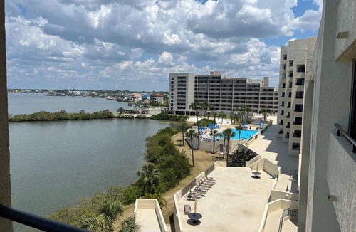 Hudson Condo | Gulf coast condo with AC in Hudson. 1 bedroom, 1 bathroom, updated kitchen.