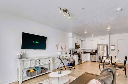 Salt Lake City Apartment | Heart of Sugarhouse - Hot Tub - Fitness Center