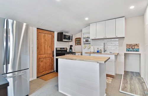 Heber House | Heber cutie, pets ok, hot tub, sleeps 5, fire pit