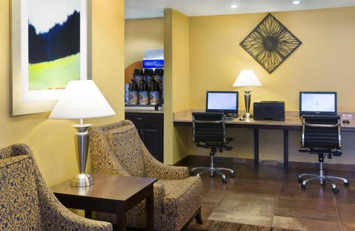 Sandy Hotel | Holiday Inn Express & Suites Sandy - South Salt Lake City by IHG