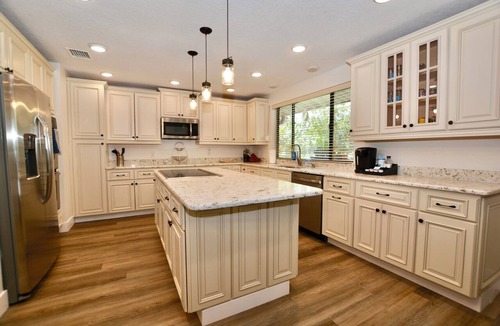 Homosassa House | Homosassa River Retreat with Pool, Dock, Fire Pit & Water Sports