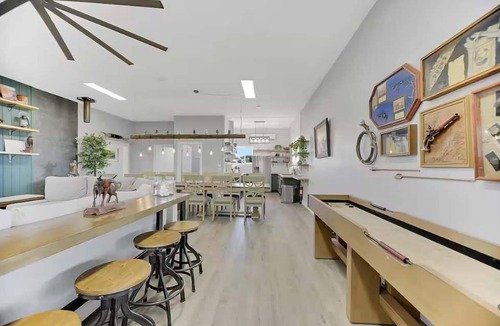 Valle House | Hot Tub, Grill, Fire Pit/25 mins to Grand Canyon