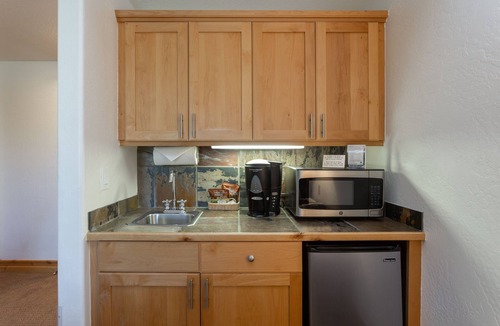 Deer Valley Cabin | Hotel Room - The Lodges at Deer Valley