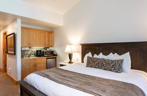 Deer Valley Cabin | Hotel Room - The Lodges at Deer Valley