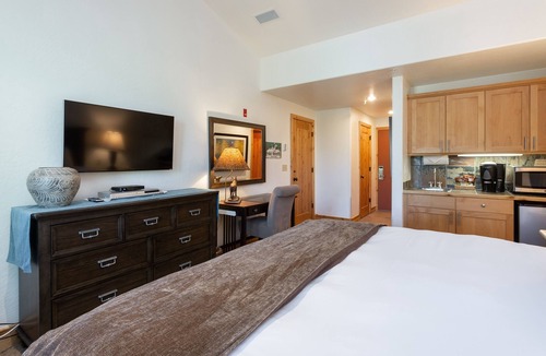 Deer Valley Cabin | Hotel Room - The Lodges at Deer Valley
