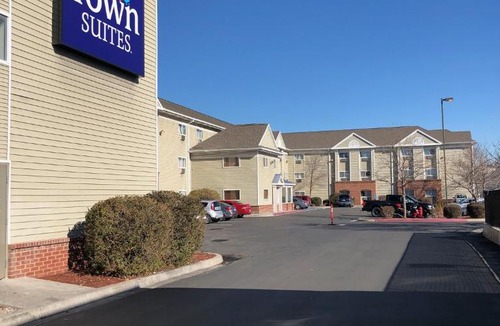 South Salt Lake Hotel | InTown Suites Extended Stay Salt Lake City UT - South