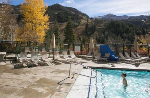 Salt Lake Mountain Resorts Cabin | Iron Blosam Lodge, Snowbird. 1/-9/2027