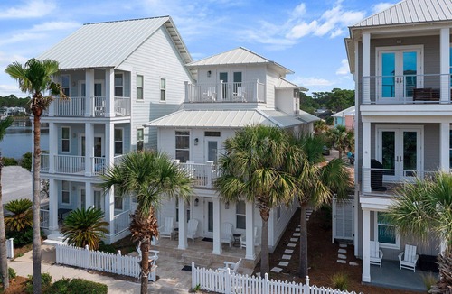Dune Allen Beach House | Laffy Taffy - Dune Allen Vacation Home on 30A, Community Pool, Near the Beach!