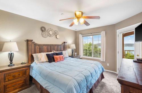 Hollister House | Lake Harbour on TRL - For 6