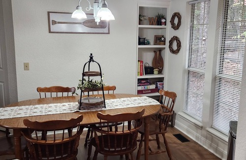 Lost Bridge Village House | Lakefront Retreat Cove Access 5 Min to Marina 4/3-Sleeps 10