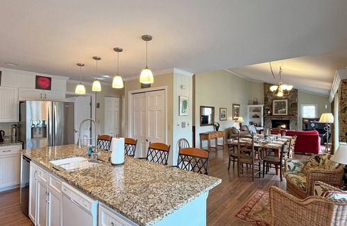 Lake Lure House | Lakefront Rumbling Bald Retreat, HotTub, Kayaks, SUP's, Floating Dock