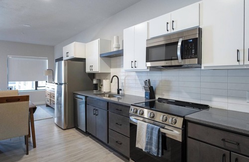 People's Freeway Apartment | Landing | Beautiful Studio, Gym, Clubhouse