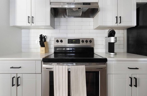Fruitville Apartment | Landing | Modern 2BD, Gym, Clubhouse